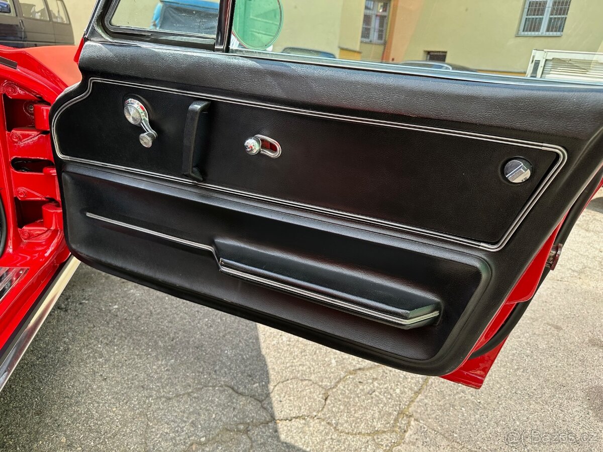 Chevrolet Corvette C2 Sting Ray - 13