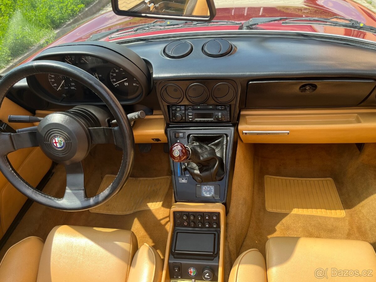 Alfa Romeo Spider S4 2,0i 88 kW - 13