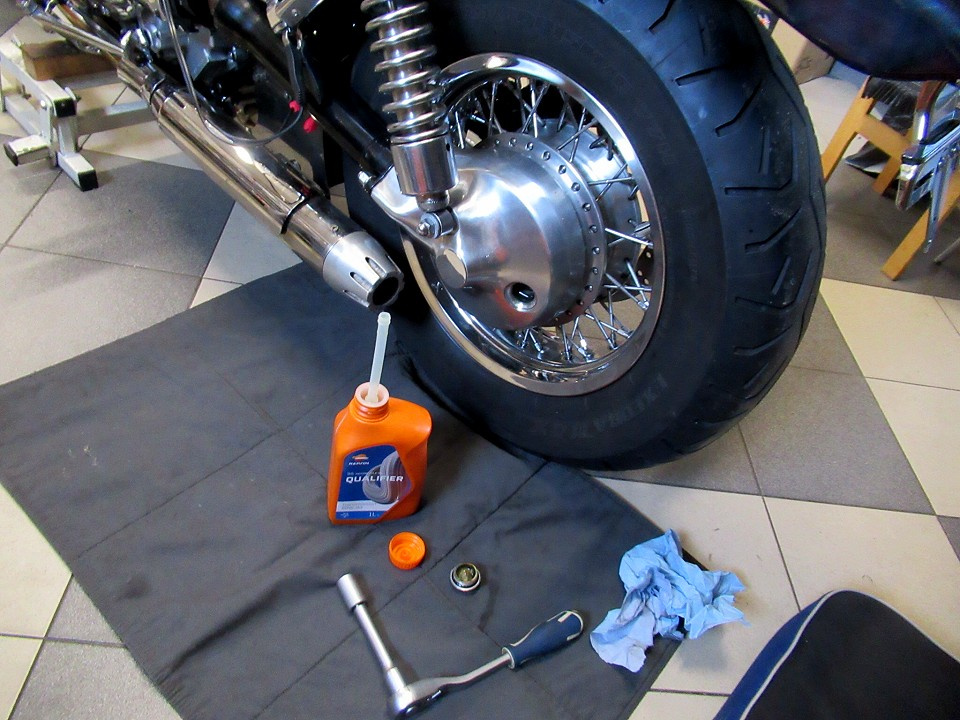 Suzuki VS 1400 Intruder - 13