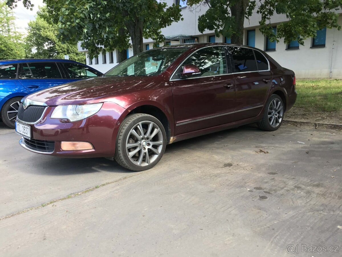 Škoda Superb II - 13