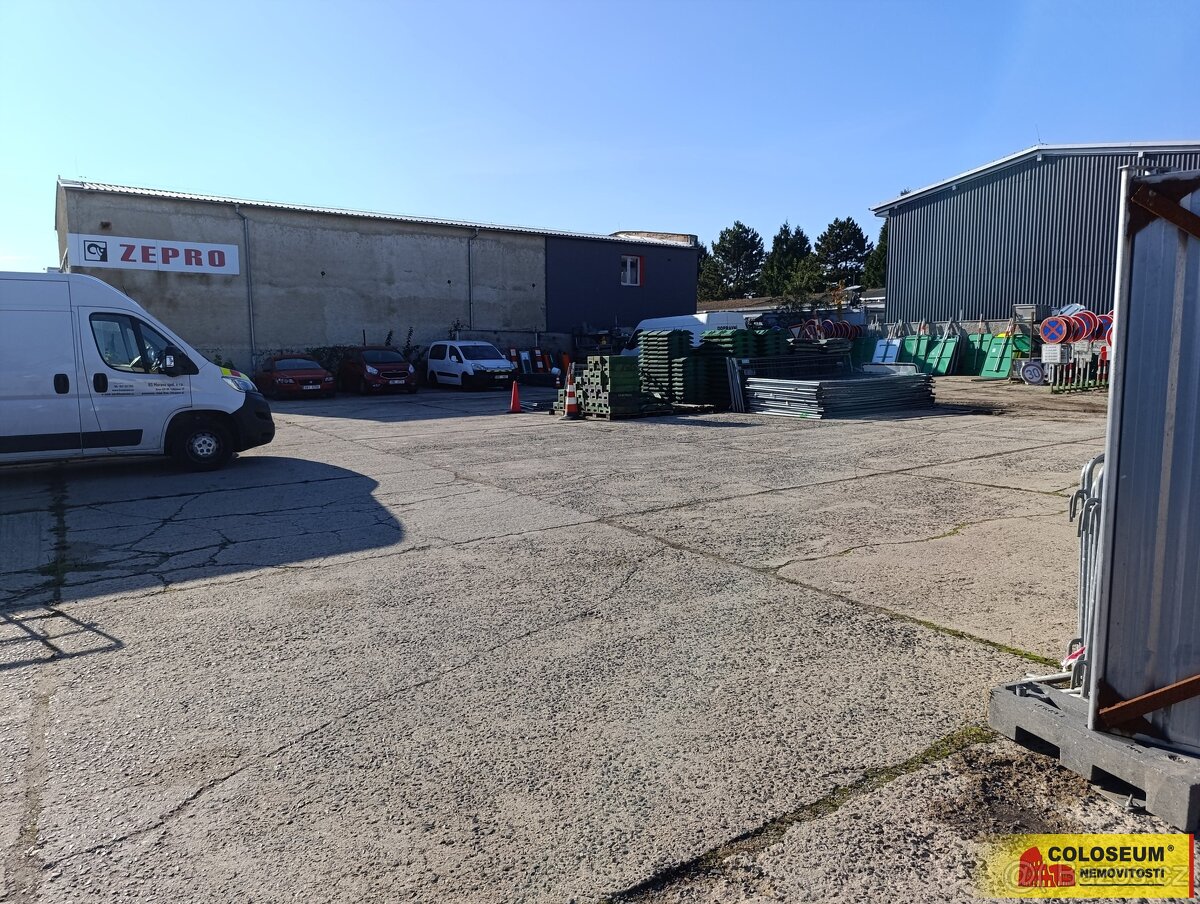 Brno - Přízřenice, pronájem odstavné plochy, haly a kancelář - 13