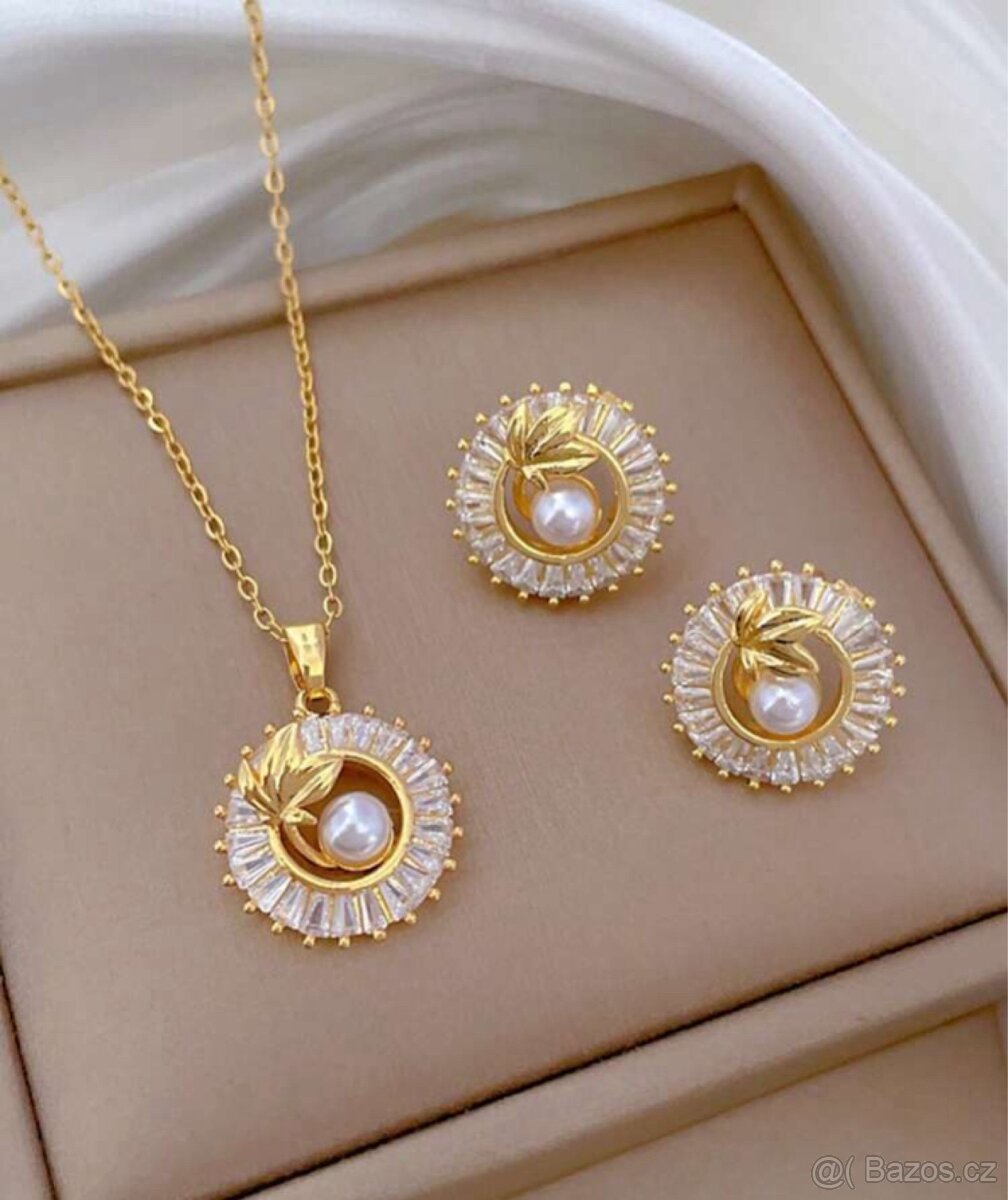 Elegantní dámské soupravy - 13