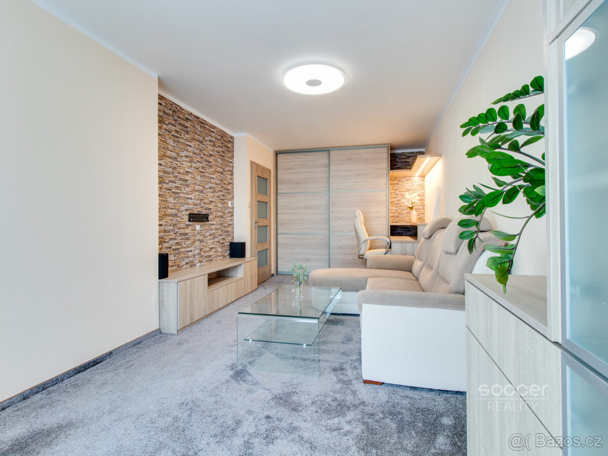 Pronájem bytu 2+1 s lodžií, celkem 60,11 m², Cíglerova, Prah - 13