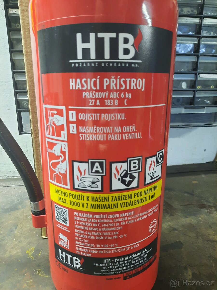 Hasicí přístroj do auta,hasičák práškový 6 kg,koncová světla - 13