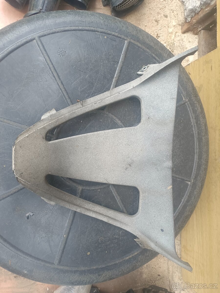 Suzuki GSX-R k1 náhradní díly #9 - 13