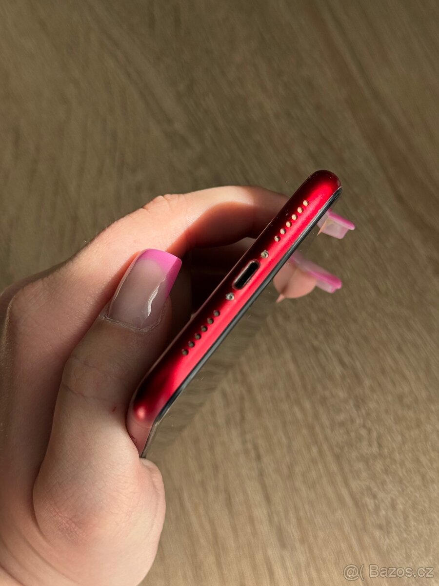 iPhone XR - 13