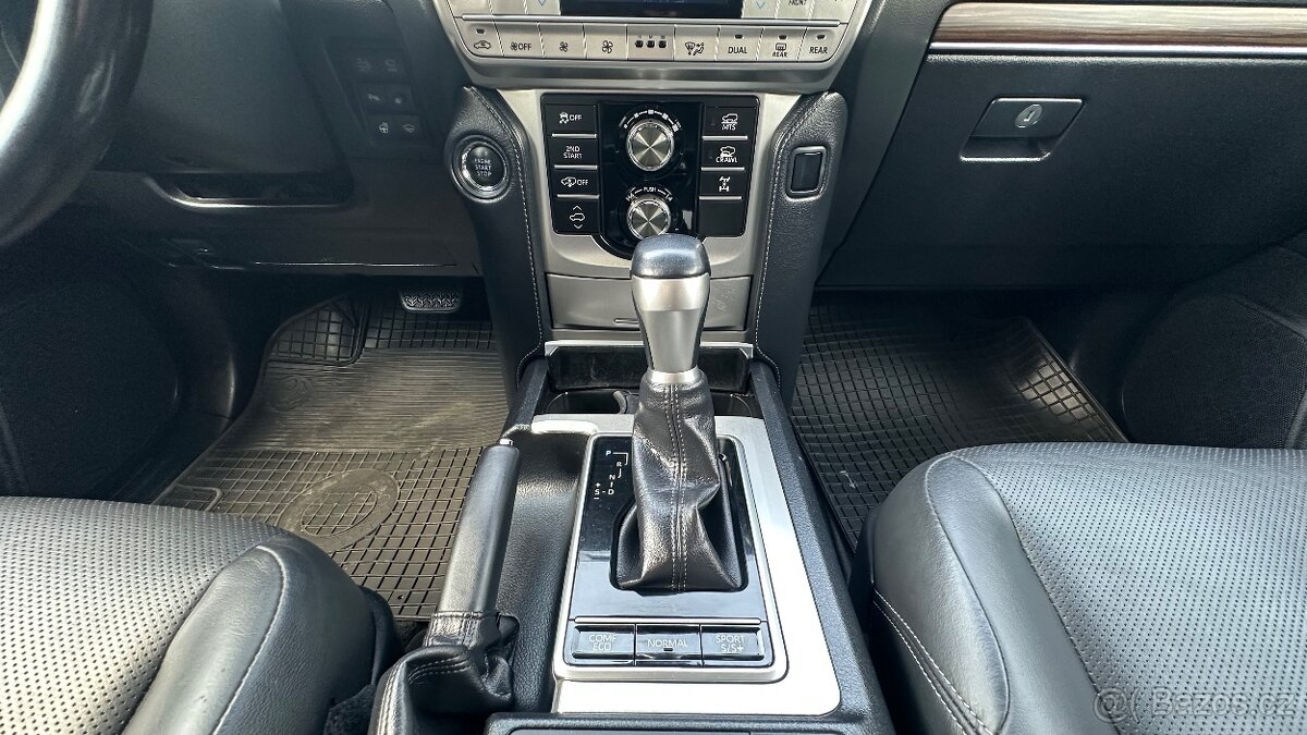 Toyota Land Cruiser - 13