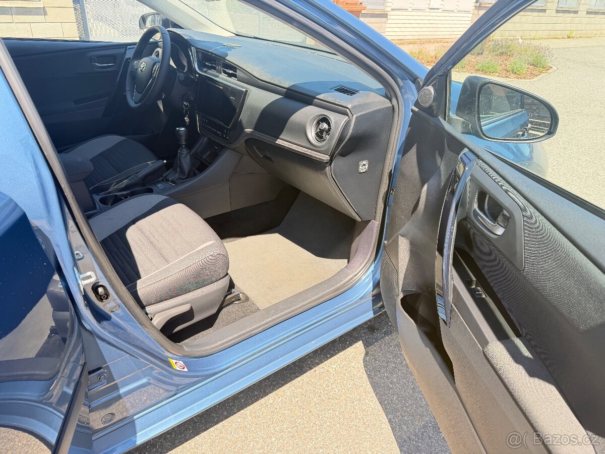 Toyota Auris 2 1.6 97kW - 13