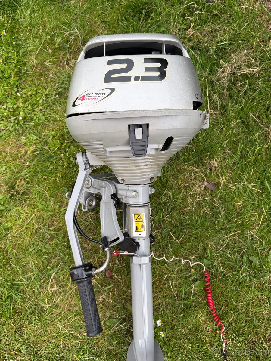 Motorový člun Honda T25AE s motorem Honda BF2,3 1,7KW - 13