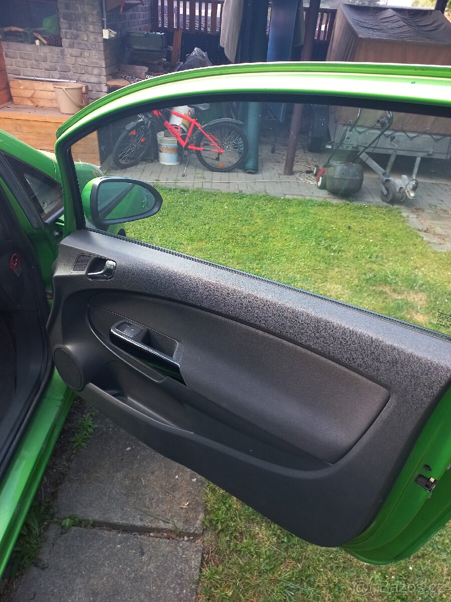Opel corsa D - 13
