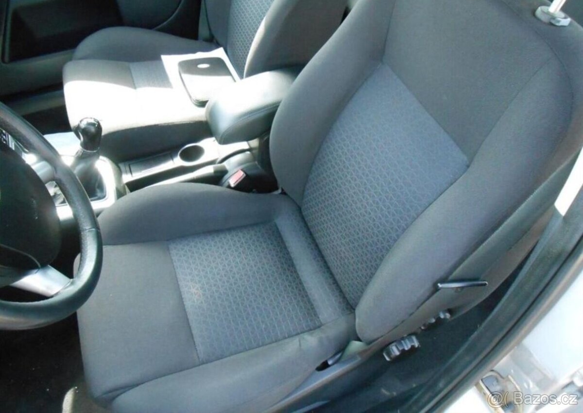 Ford Mondeo 1,8 92 kW Digiklima Serviska benzín - 13