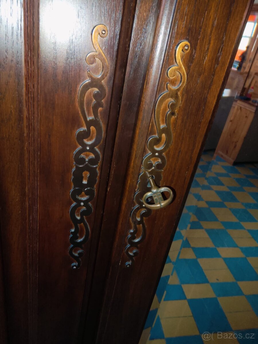 KRÁSNÁ KOMPLETNÍ LOŽNICE BELLA - 13