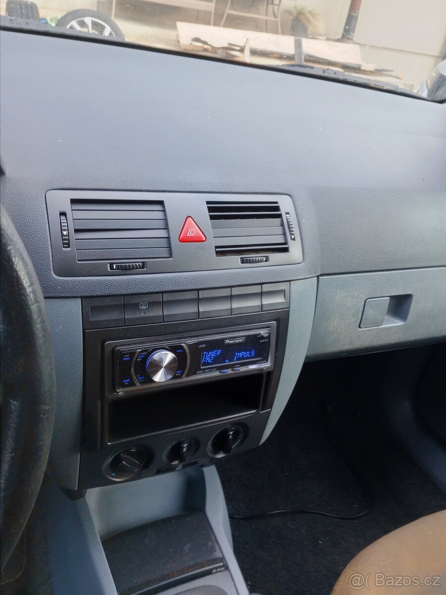 Škoda Fabia 1.2htp Rok 2003 1810000km - 13