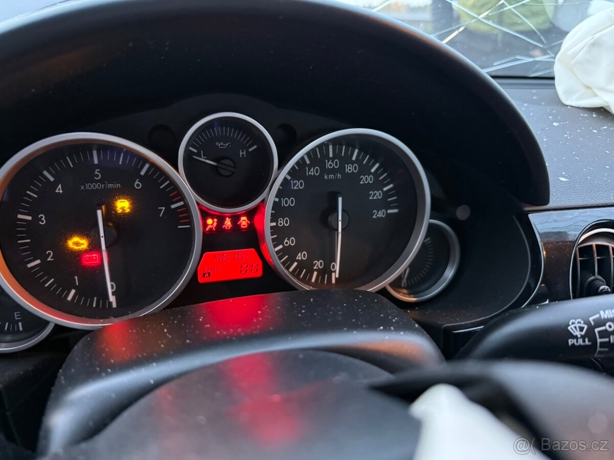 Mazda MX5 - NC - 2006 - 118kw najeto 48tis km - bouraná - 13