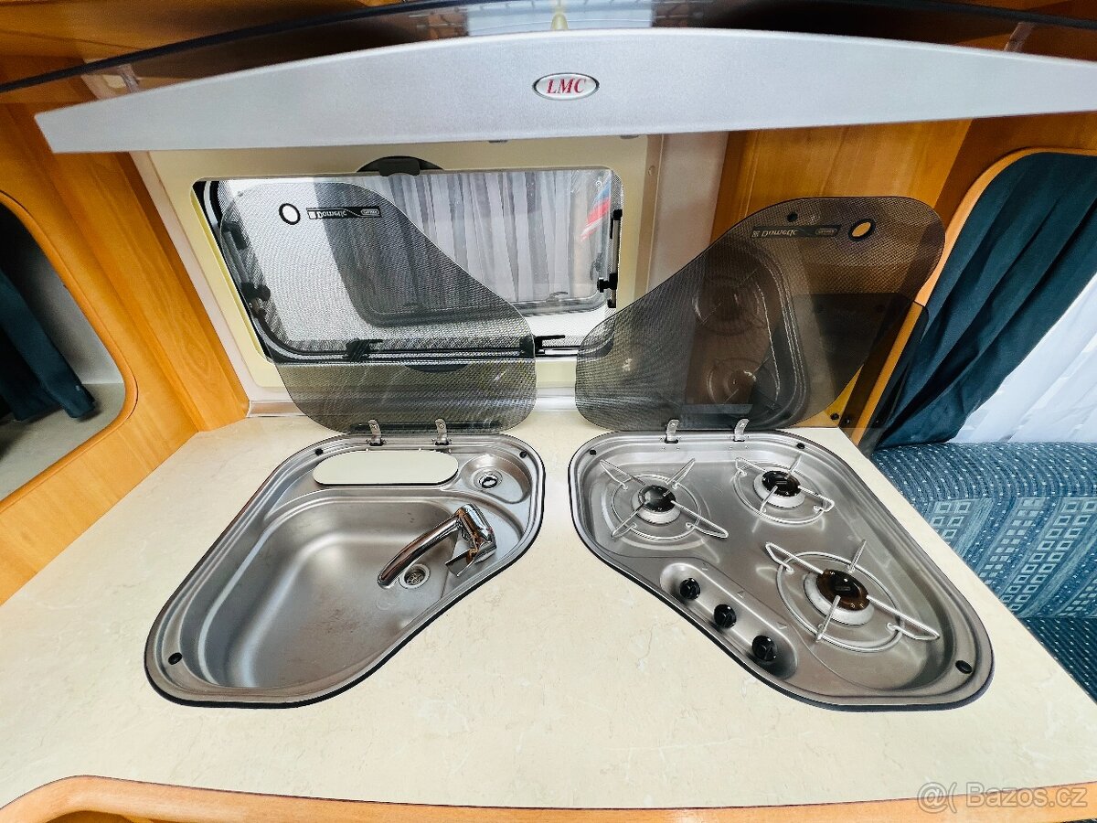 LMC Dominant 520HTe/VELKÁ KOUPELNA/R.V.2009/1.600KG/100KM/H - 13