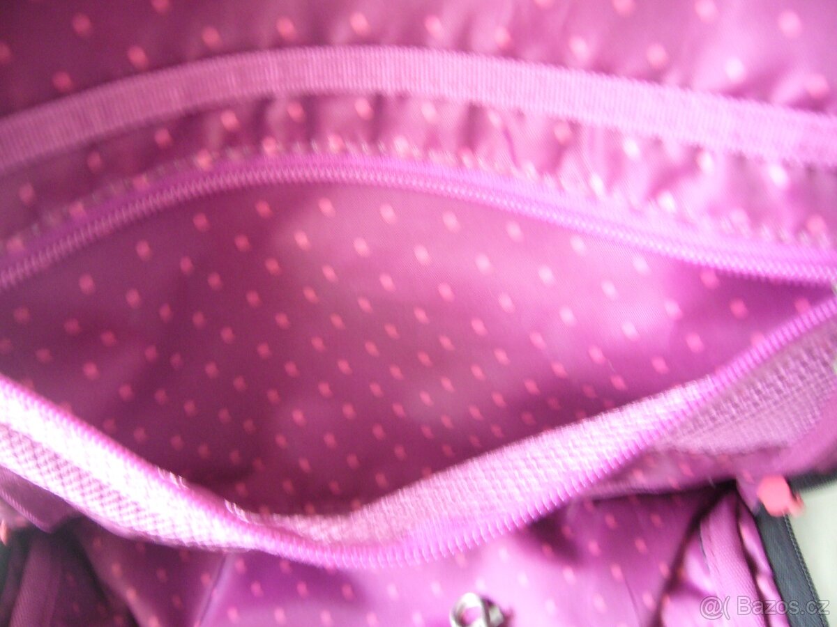 Prodám 2 studentské batohy - 13