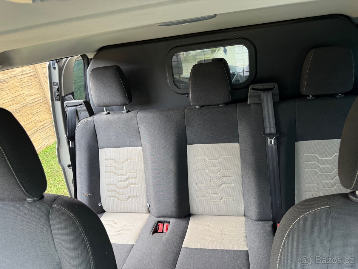 FORD CUSTOM 2.2TDCI 92kW Titanium - 13
