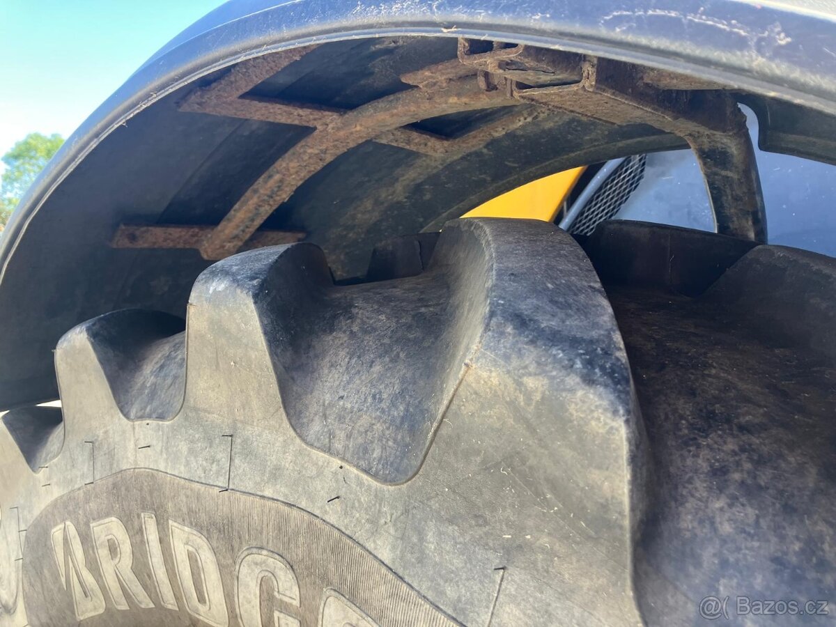JCB Fastrac 8250 - 13
