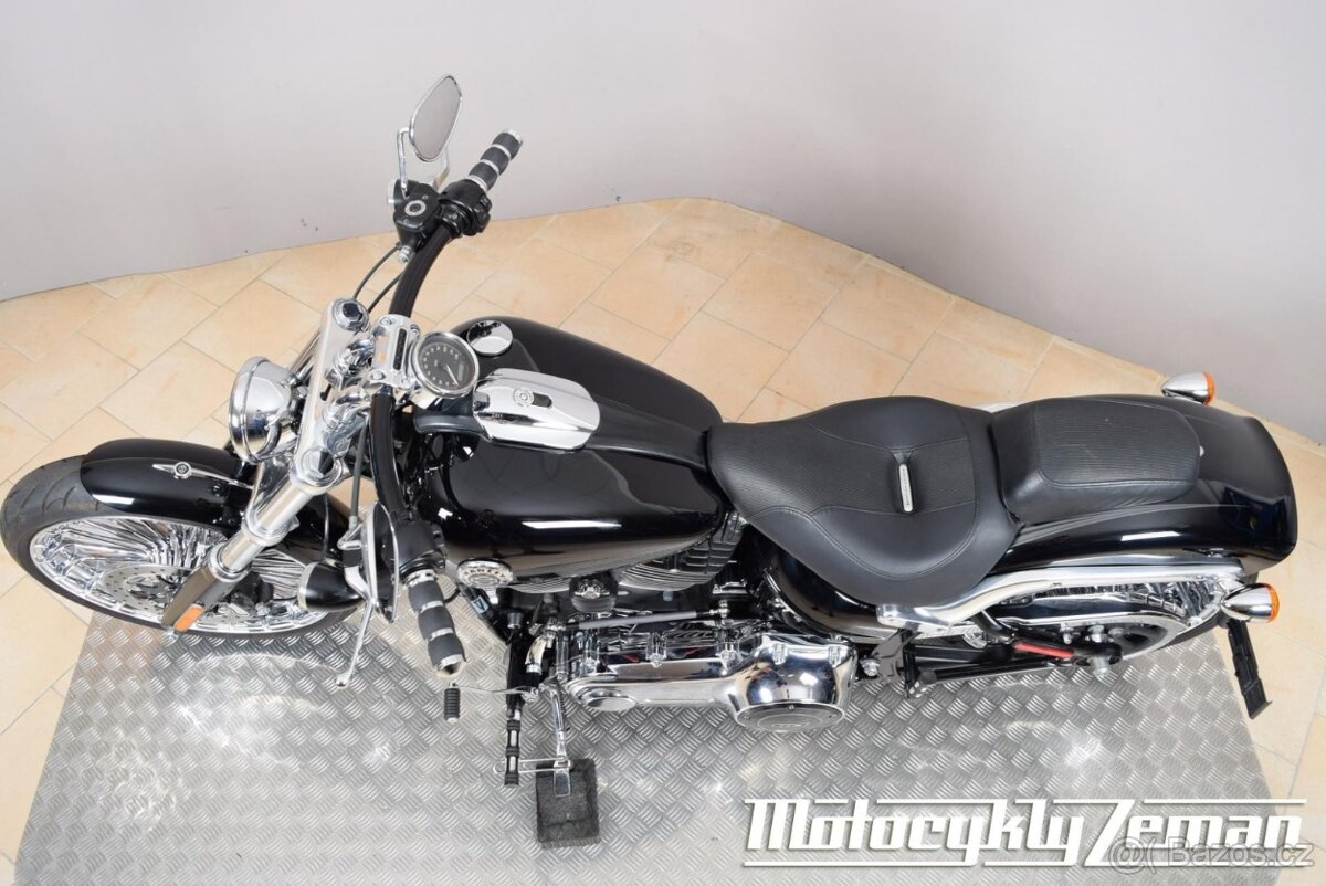 Harley-Davidson FXSB Softail Breakout 2103 - 13