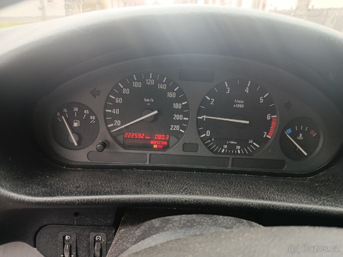 BMW 318 E36 r. v. 1993, naj. 223tis.km STK 2/2026 - 13