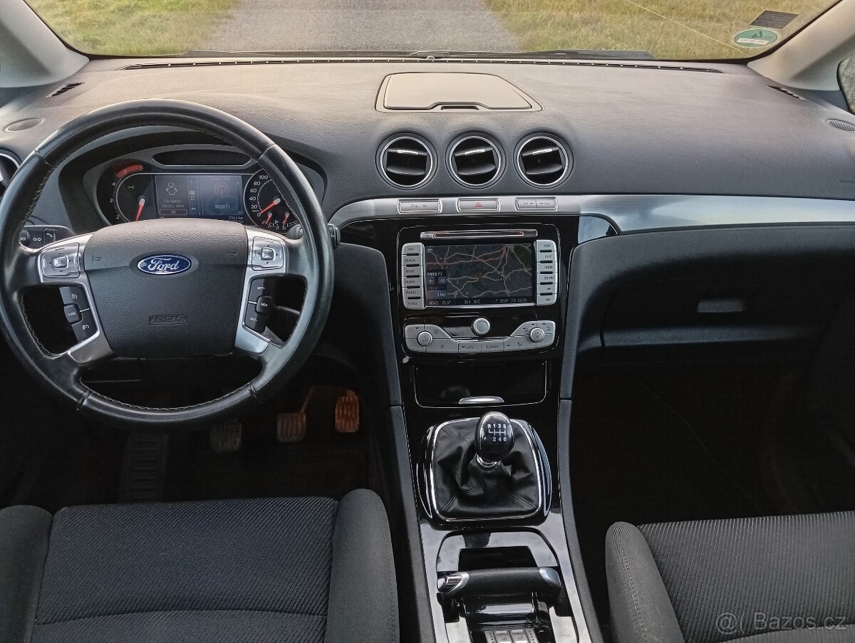 Ford Galaxy 2.0 TDCi 103kw Titanium, 174000km, manuál - 13