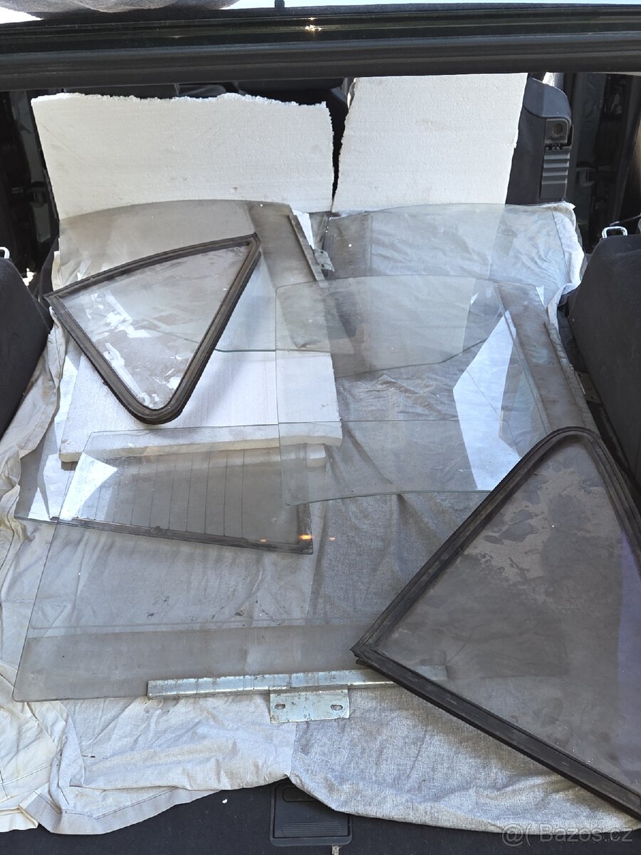 Tatra 613-1 (3) s TP - 13