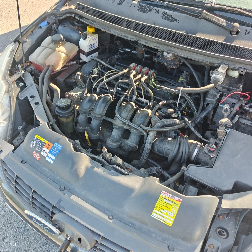 Ford Focus kombi 1.6 85kw LPG - 13