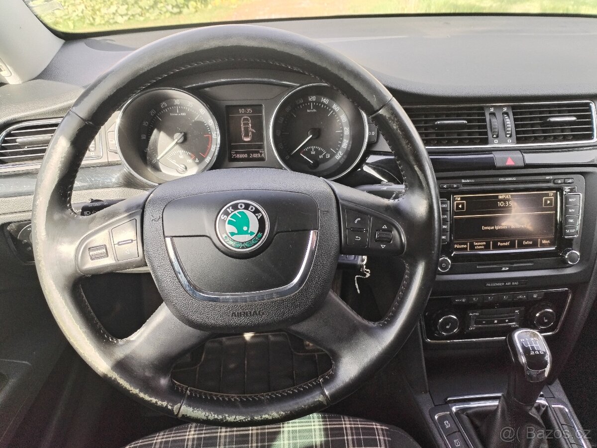 Škoda Superb combi 2.0 TDi (103 kW) - 13