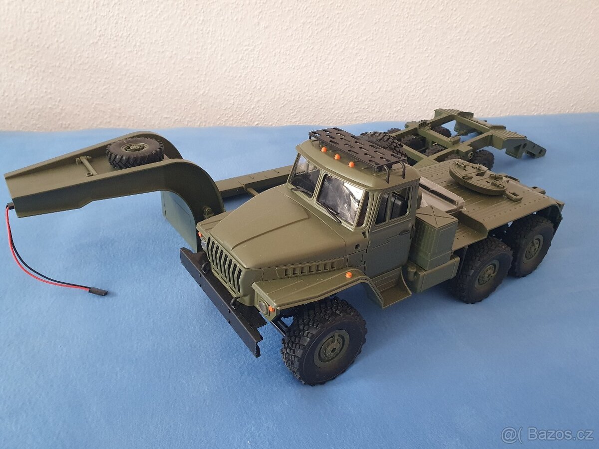 Krásny RC model URAL s podvalnikom 1:16 - 13
