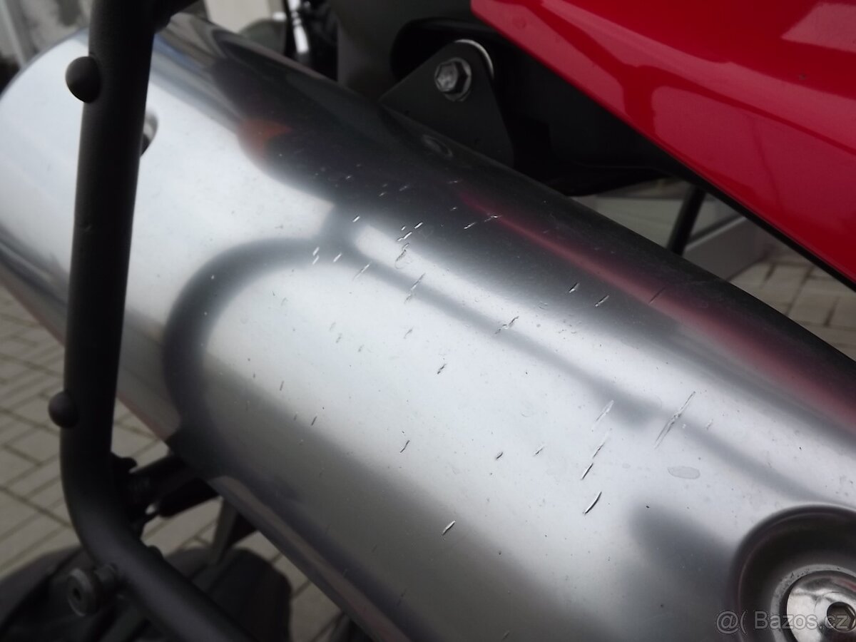 Suzuki DL 650 VStrom - 13