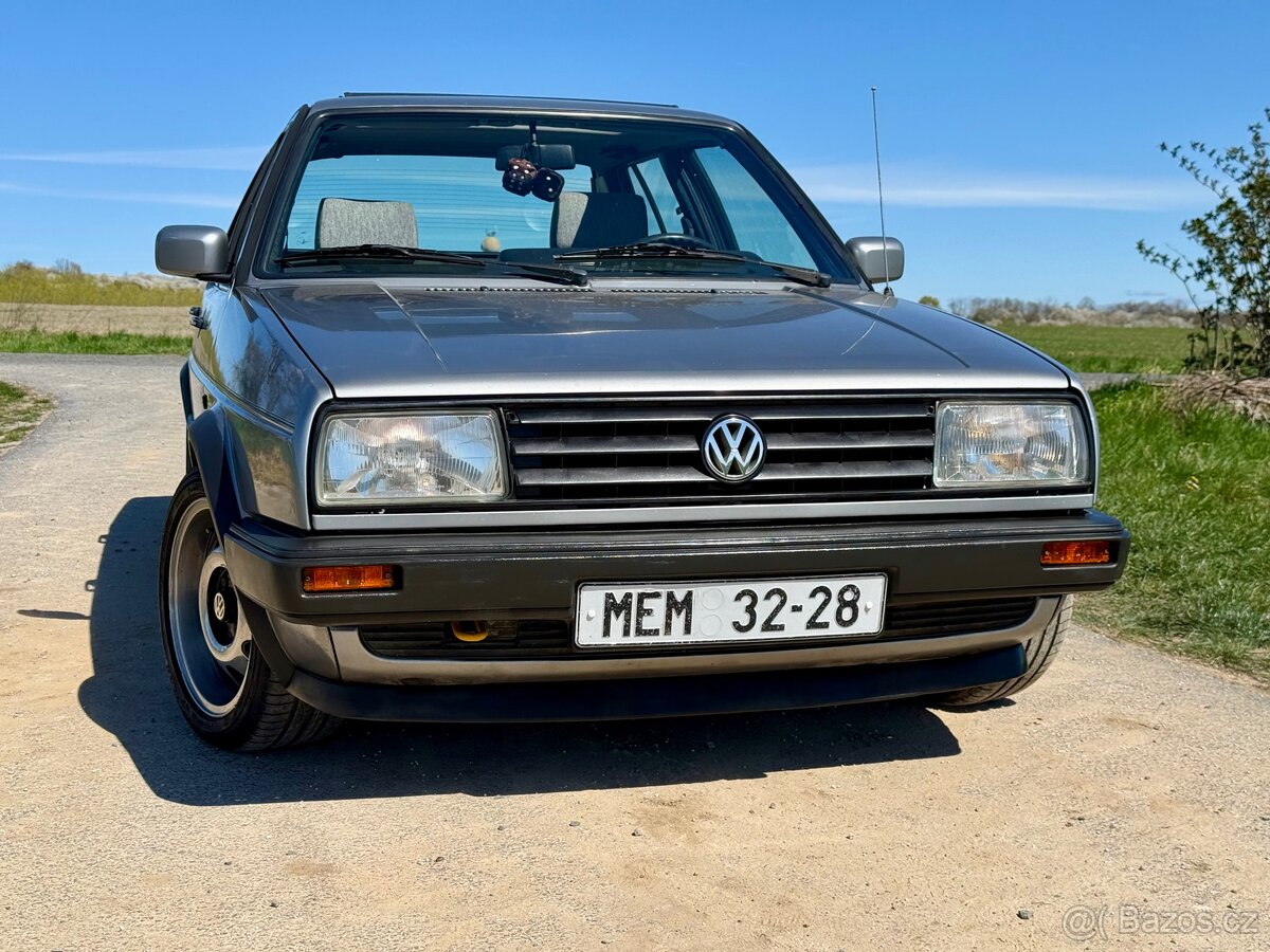 VW Jetta Mk2 Coach - 13