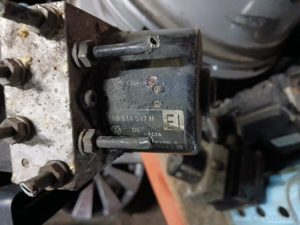 ABS jednotka na Škoda VW - 13