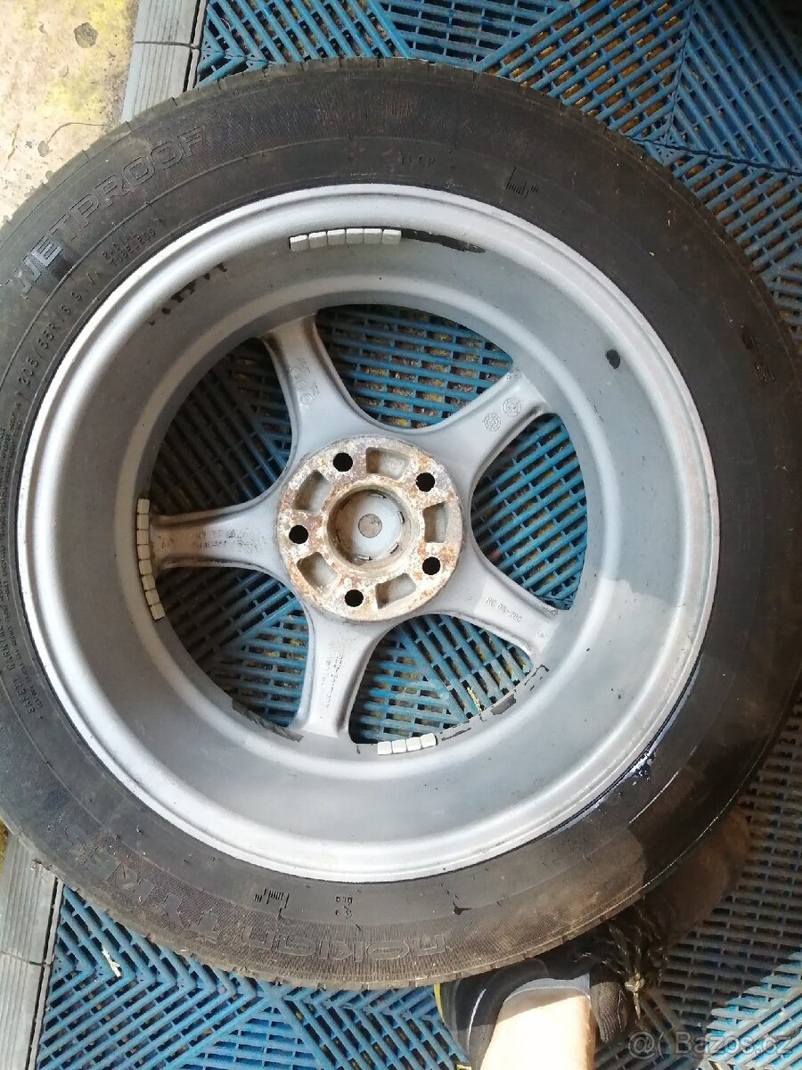 Alu r16 s pneu 205/55 letní 5x114 - 13