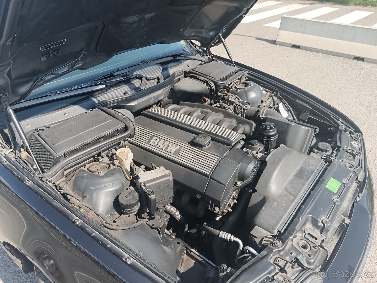 BMW 523iA E39 - 13