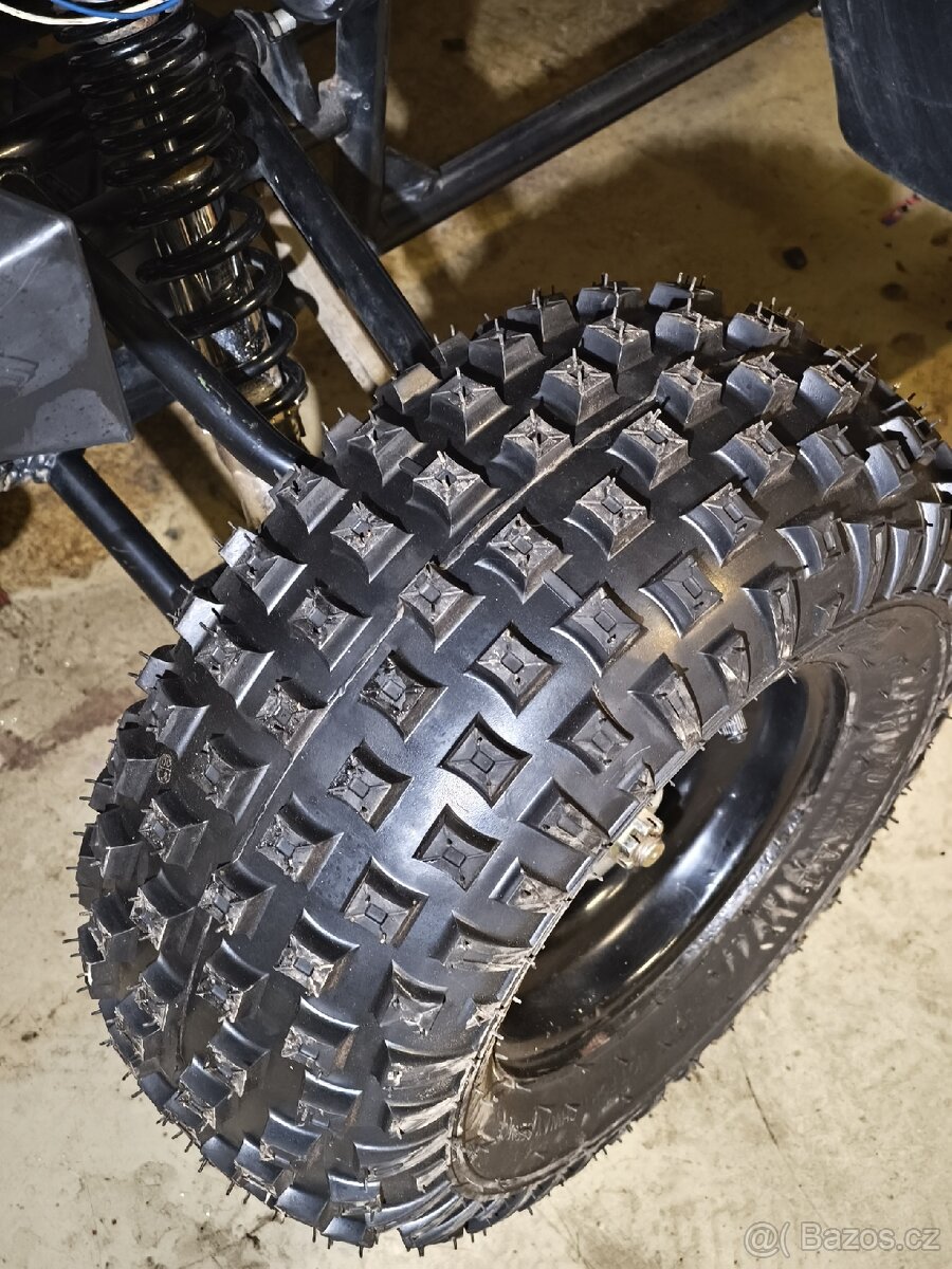 Dětská benzínová čtyřkolka 110ccm od 106cm - 13