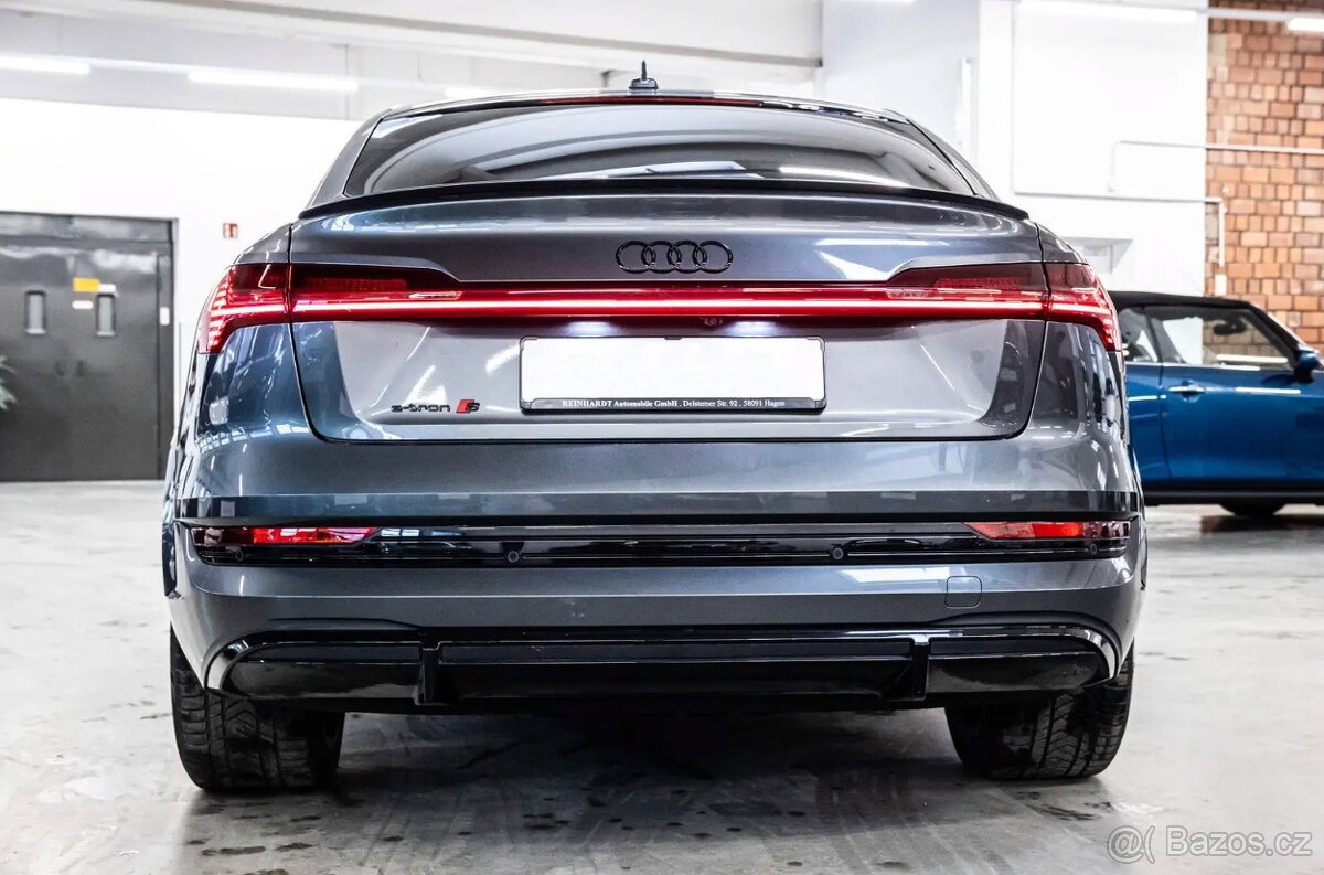 Audi E-tron S Sportback 370kw (503k), záruka, Matrix, R21 - 13