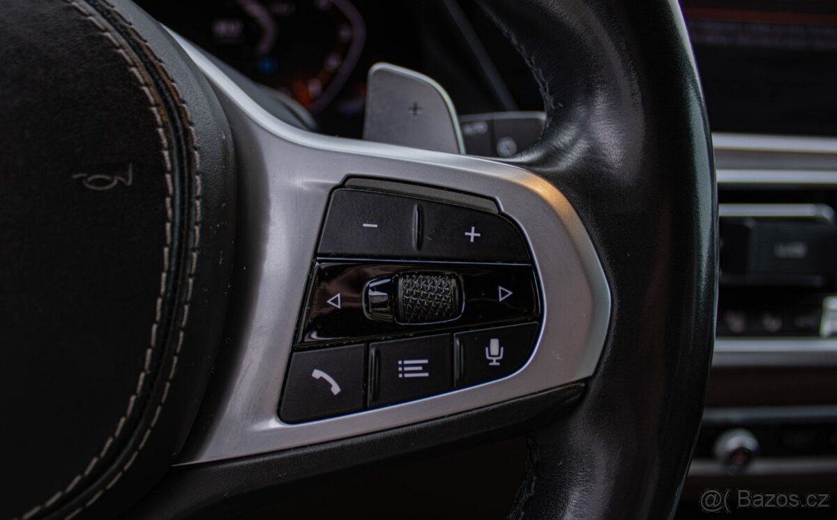 BMW X7 M50i xDrive 2019 - 13