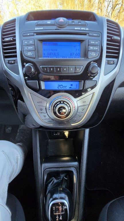 HYUNDAI ix20 1.4CVVT STYLE 1MAJITEL - 13