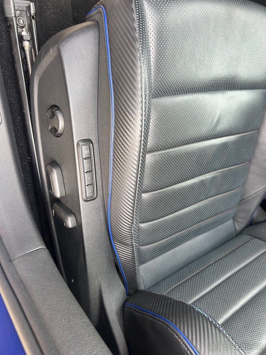 VW Golf VIII R kombi 2.0tsi 235kw 8/2021 - 13