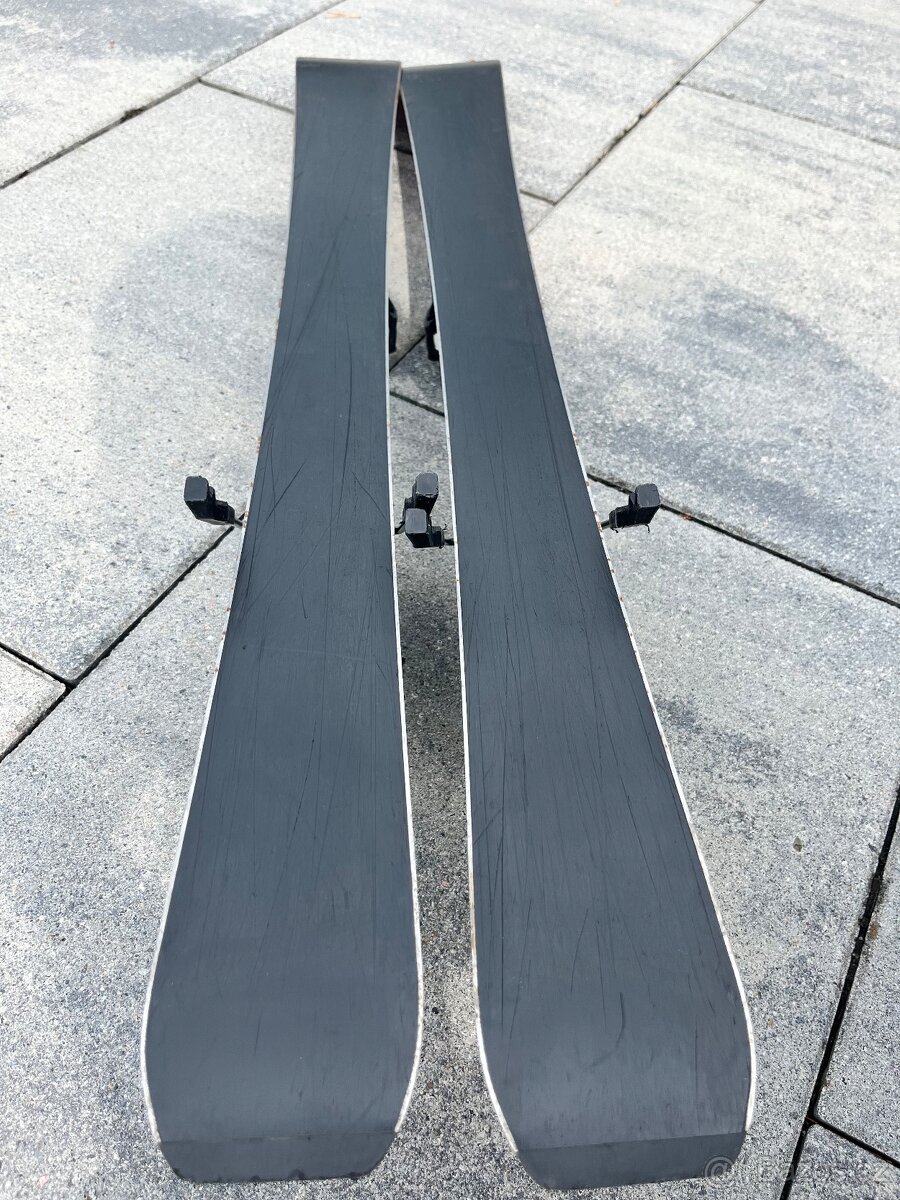 Dětské lyže Salomon + hůlky + lyžařské boty - 13