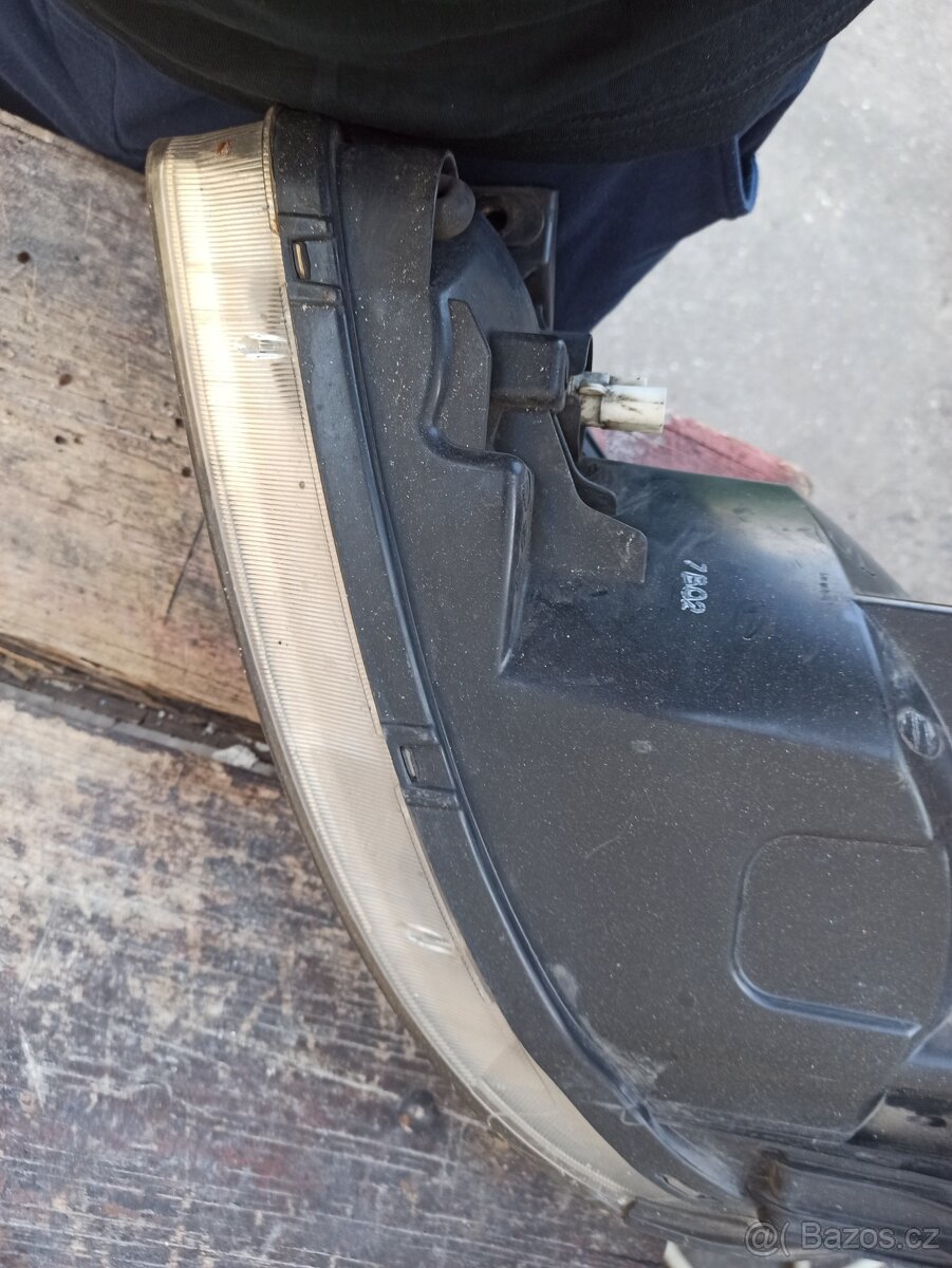 Prodám přední světla hyundai getz - 13