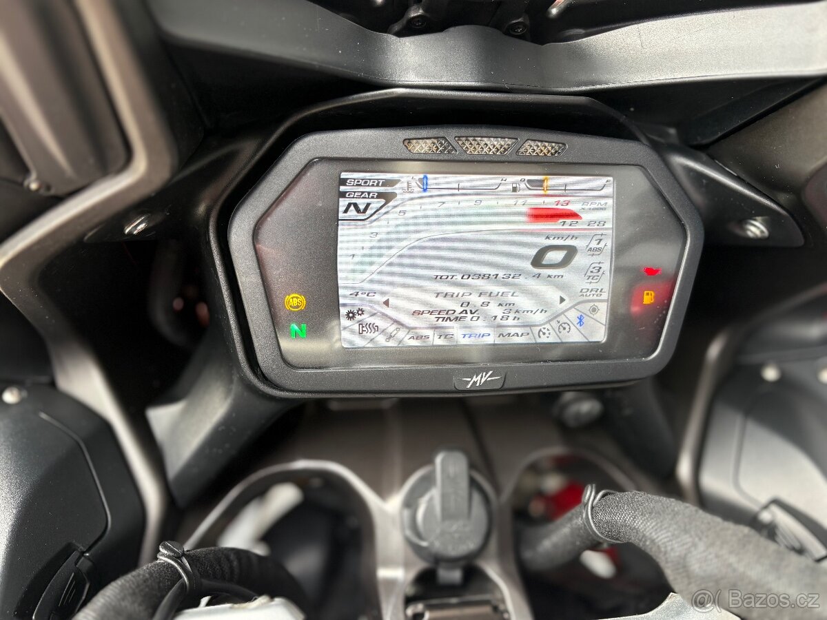 MV Agusta Turismo Veloce 800 - 13