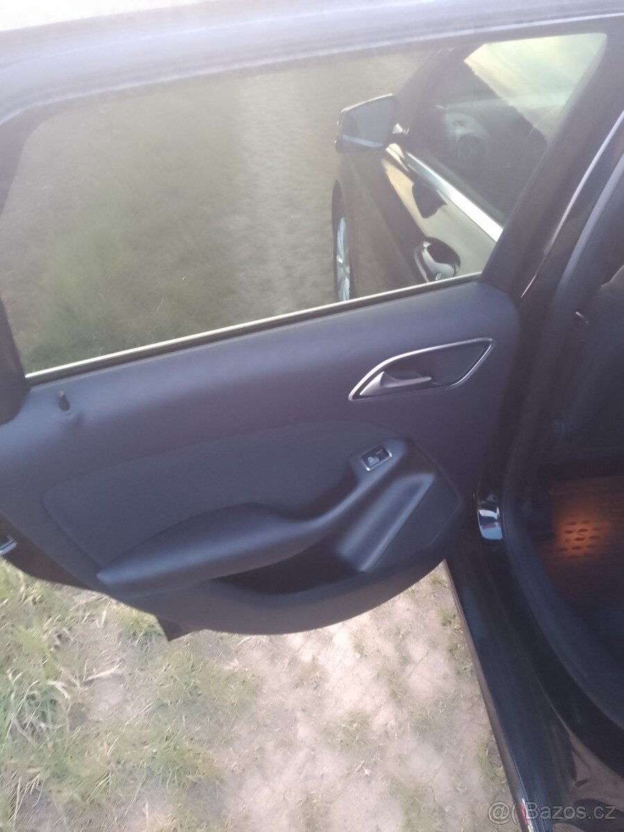 Mercedes Benz B180 - 13