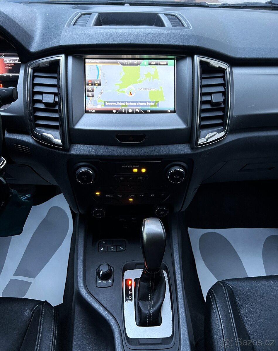 Ford Ranger LIMITED 3.2 2016 A/T HARDTOP EXTRA UZÁVĚRKA - 13