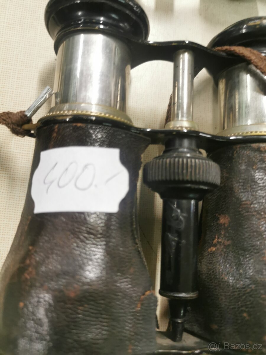 Plynová pistole, nože, divadelní kukátka. - 13