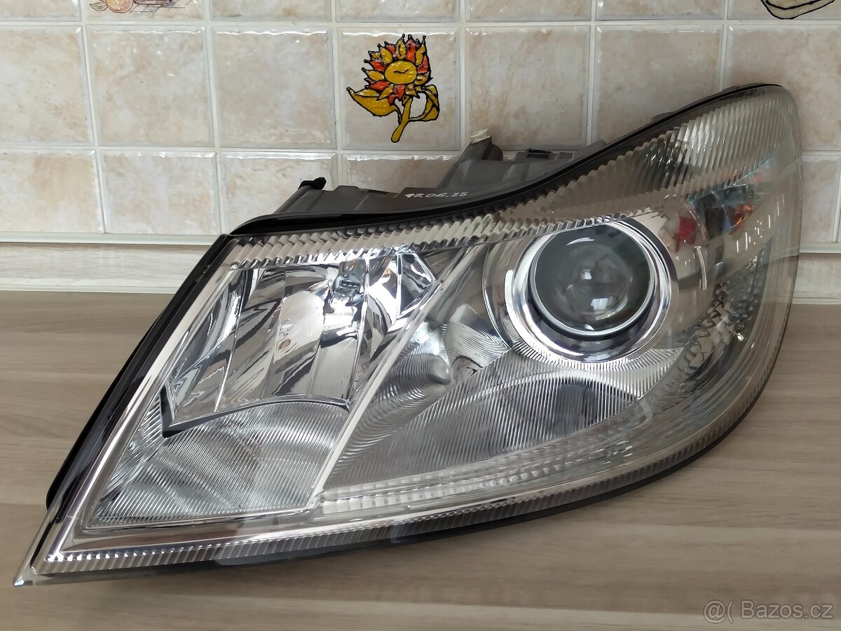 Sada pro renovaci světlometů + náplň 800ml Náplň 800ml = 45 - 13