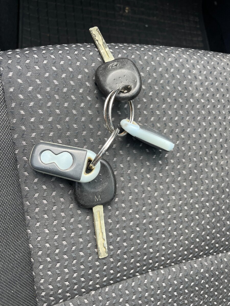 Hyundai I30, 1.4i 2011 - 13