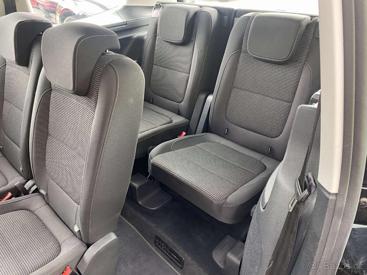Volkswagen Sharan DSG 05/2018 7 míst - 13