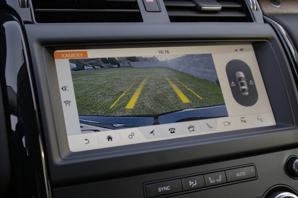 Land Rover Discovery 3.0 SDV6 SE - 13