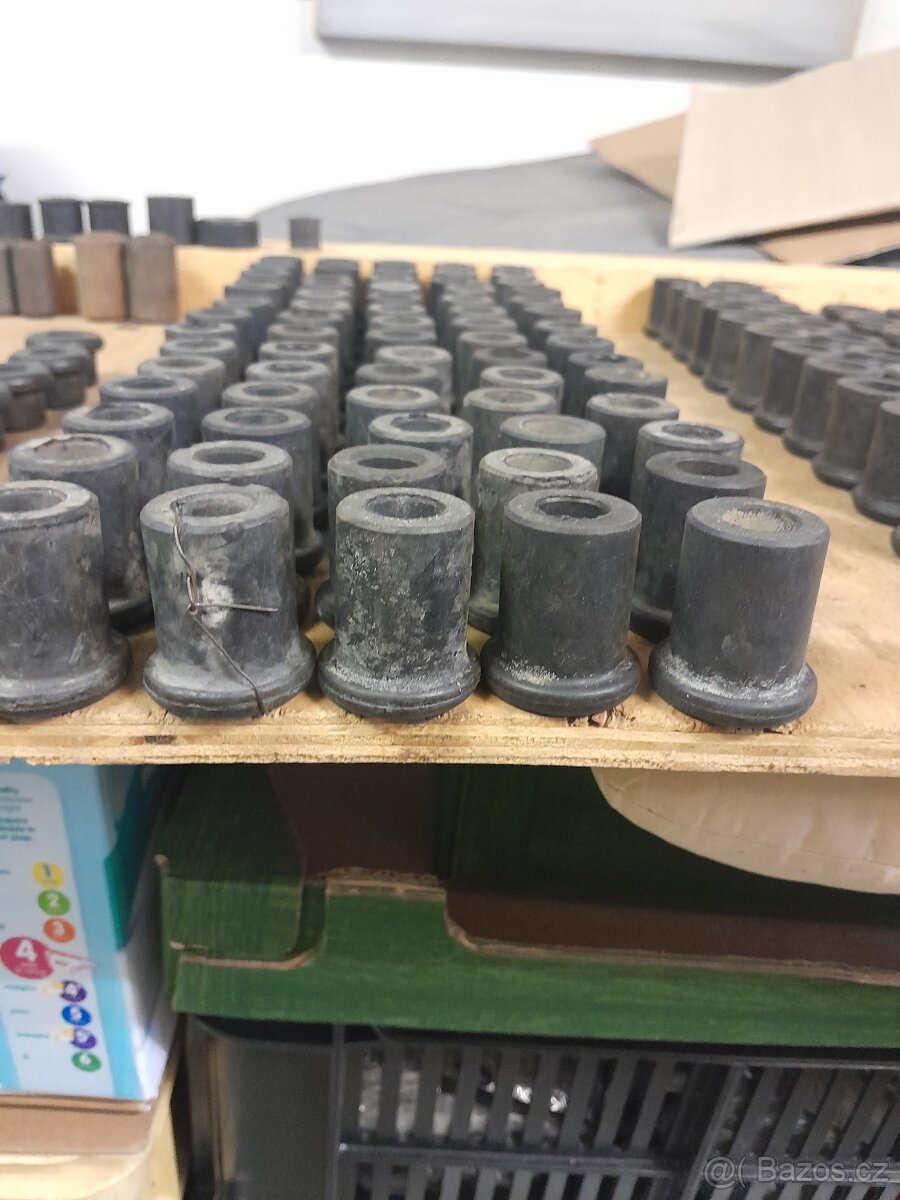 OCTAVIA,FELICIA,SPARTAK - 13